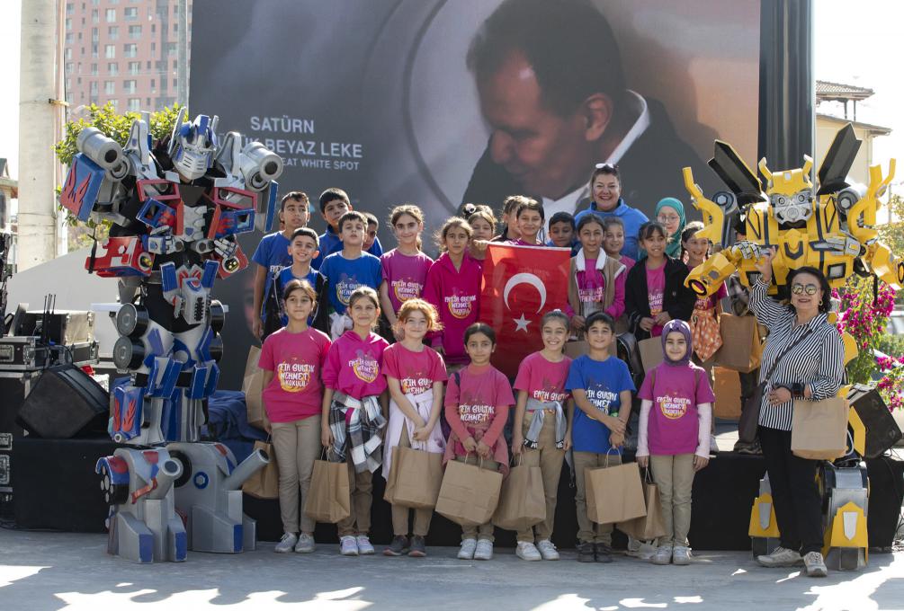 Deneyler, Gözlemler ve Şovlar Eşliğinde Bir Şenlik: '1. Mercan Bilim Şenliği'